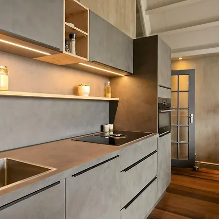Zeer Luxe In *